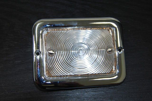 1955 TO 1957 CHEVROLET TRUCK PARKING LIGHT ASSEMBLY WITH CLEAR LENS